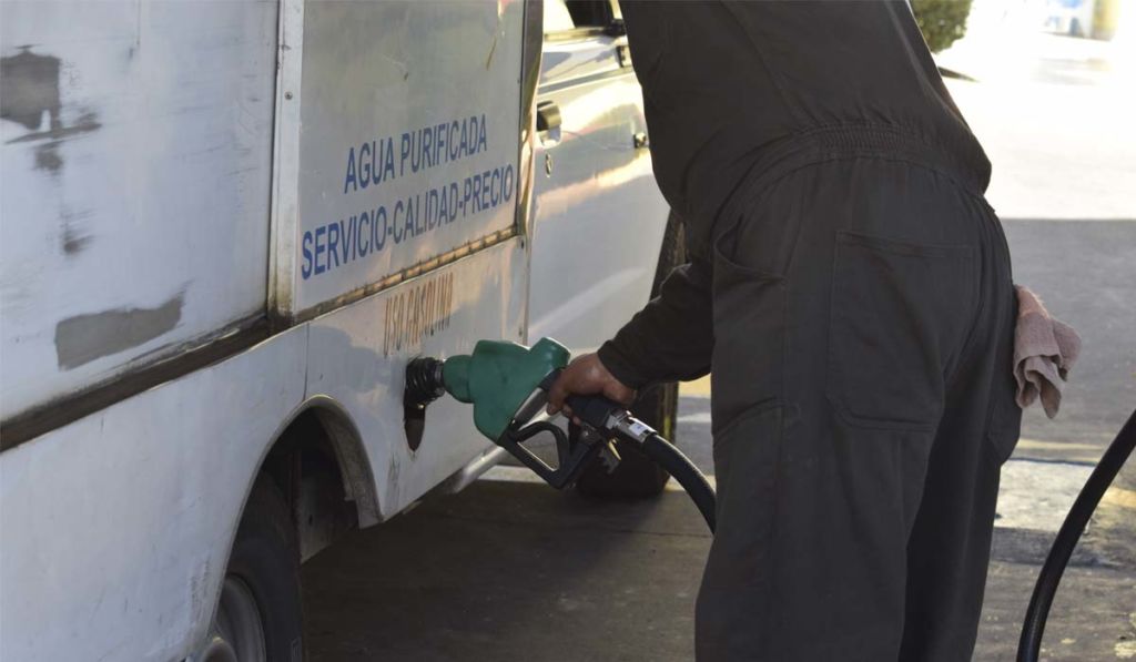 Gasolina y diesel: Hacienda mantiene subsidio de 100% al IEPS y reduce estímulos complementarios
