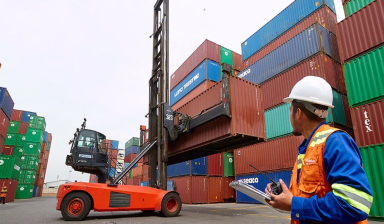 Panorama político y logística, crecientes retos de la industria: Caintra