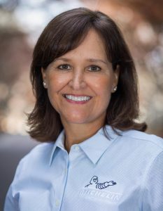 Joanie Martin, nueva directora administrativa.