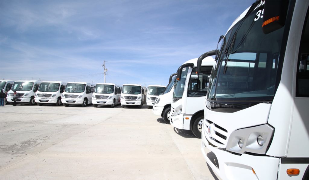 Autobuses para rutas alimentadoras en Chihuahua.