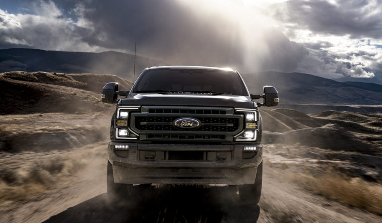 Ford presenta su nueva creación con motor a diesel o gasolina.
