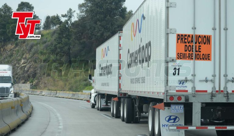 El PRI propone en Diputados dar un año a transportistas para eliminar el uso de fulles