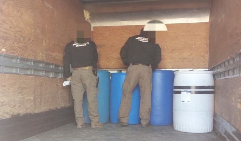 Camión cargado con gel antibacterial es recuperado en el Edomex