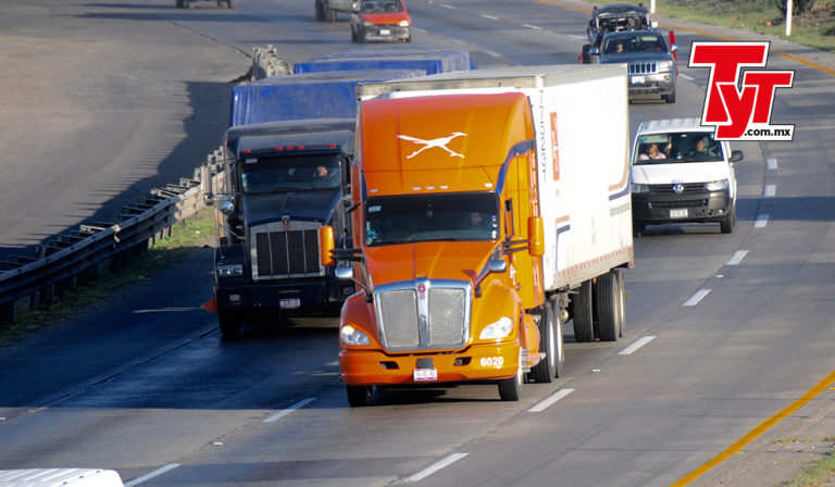 Lista, fecha para registro 2021 del autotransporte de carga en Querétaro