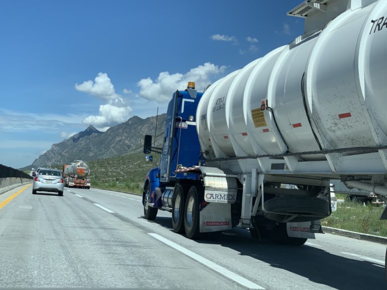 El 65% de los tractocamiones supera los 10 años de edad