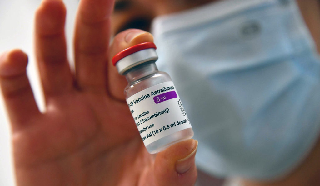 Con vacunas AstraZeneca, este lunes arranca vacunación a adultos mayores