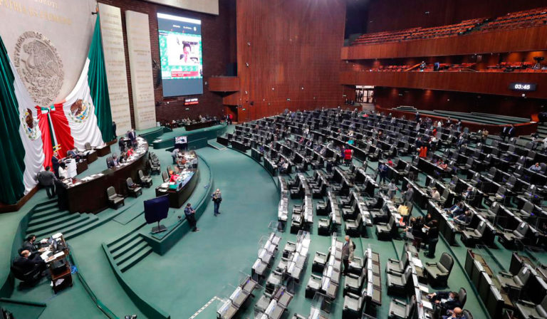 Diputados reciben iniciativa para cambiar nombre a la SCT