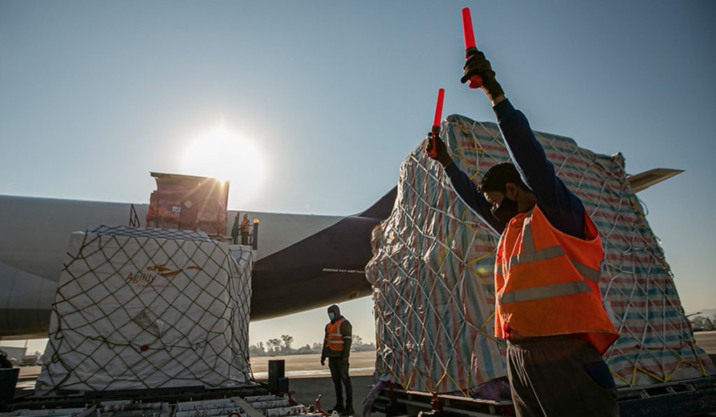 Llega a Jalisco el primer vuelo de carga directo de Shanghai