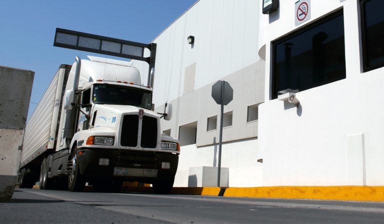 Carga entre México y EU reporta su mayor incremento en dos años