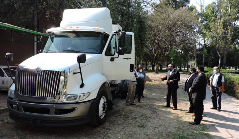 IPN reconoce a Navistar México por donativos a la institución