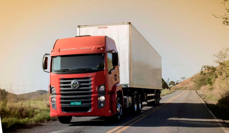 VWCO equipa camiones de exportación con transmisión automatizada ZF