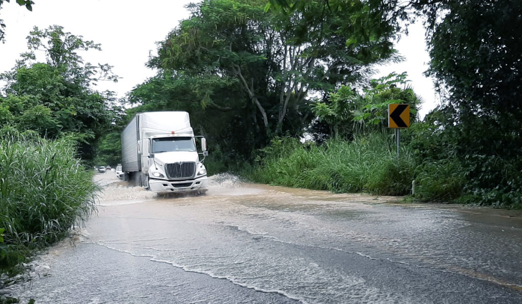 Temporada de lluvias aumenta 20% riesgo de accidentes en carretera