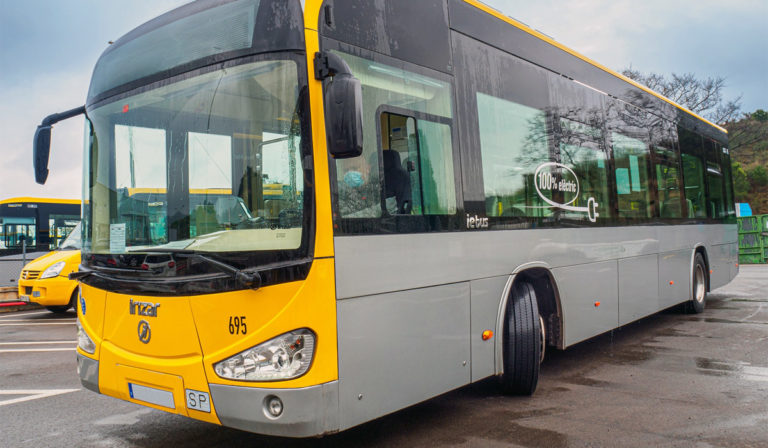 Michelin lanza su primera llanta para buses eléctricos en Europa