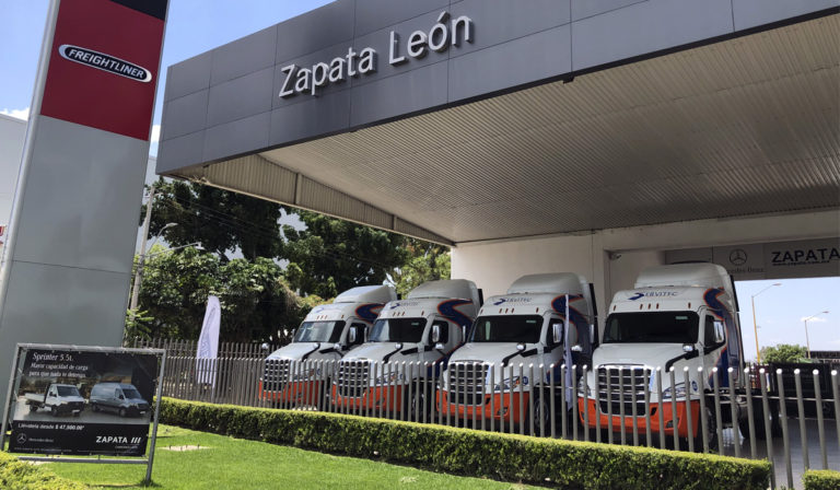 Servitec Logistics estrena cuatro Cascadia 116"
