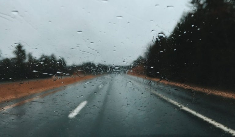 El clima: prevalecen fuertes lluvias y vientos en el norte y noreste del país