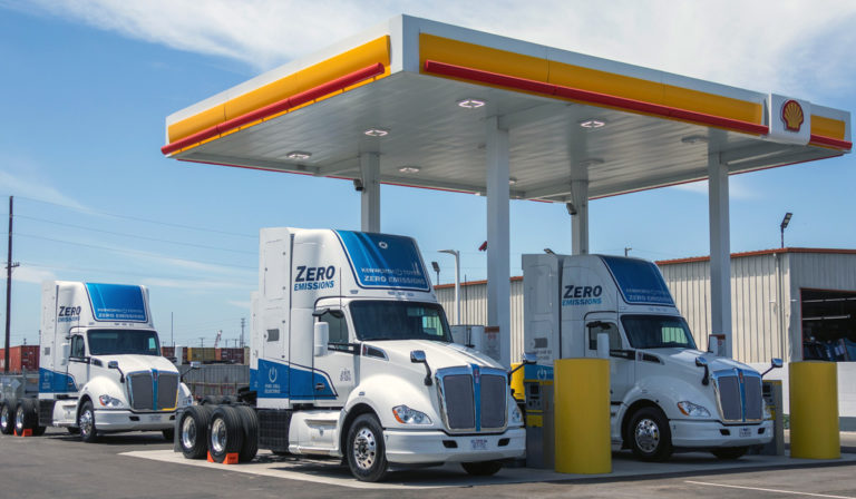 Los Ángeles estrena estaciones de carga de camiones a hidrógeno