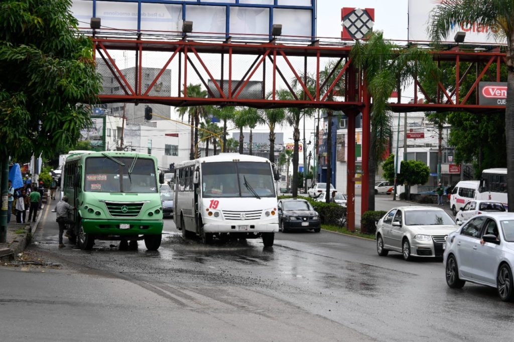 Morelos incrementa 2 pesos la tarifa del transporte público para evitar su “colapso”