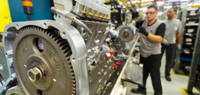 Uno de cada tres buses se mueve con motor Cummins, así celebra 50 años en Brasil