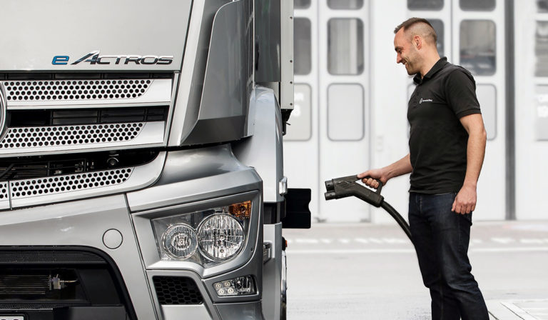 Venta de camiones eléctricos en Europa supera las mil unidades en 2021