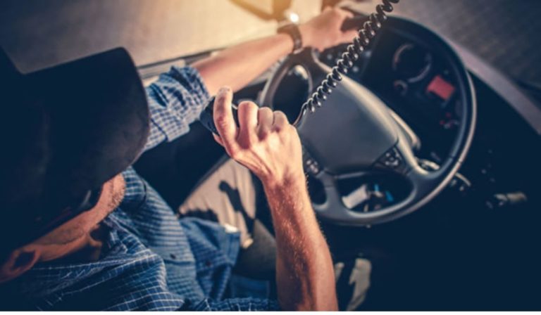 Piden garantizar seguridad de transportistas en carreteras federales
