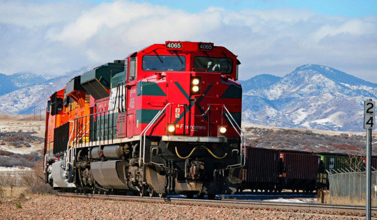 AMLO va por control de tarifas de transporte ferroviario; es violatorio, responde AMF