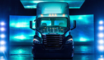 DTNA lanza al mercado norteamericano el eCascadia