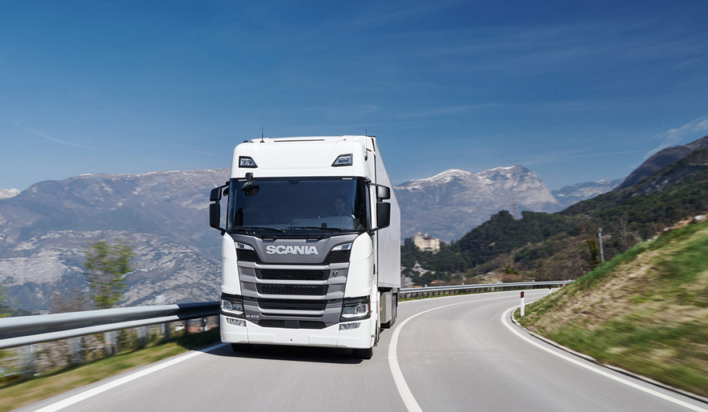 Scania expone su oferta para solventar el interés por el biogás