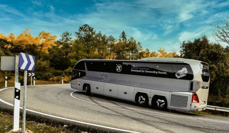 sistema-de-transmision-EcoLife-CoachLine-de-ZF