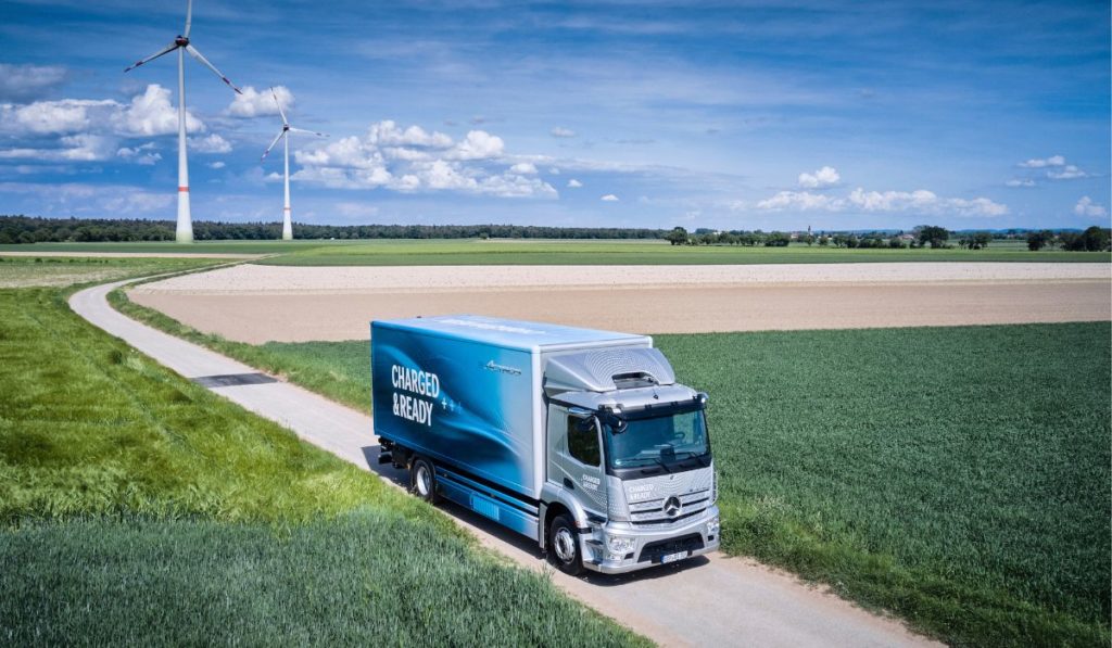 Plantas europeas de Daimler Truck utilizarán solo energías limpias para 2022