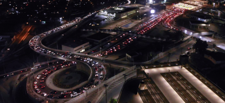 Inician cierres parciales en Garita Mexicali 1