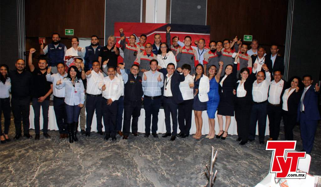 Grupo Uribe celebra con Hino sus 15 años de Soporte Total en México