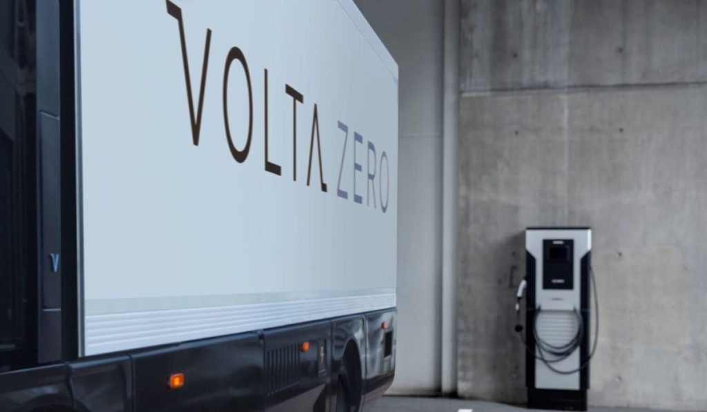 Volta-Trucks-carga-Volta-Zero