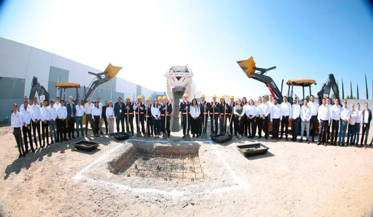 Pirelli anuncia inversión de 114 mde para su planta de Silao