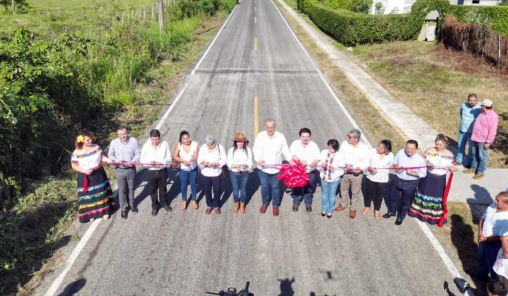 Tabasco rehabilita más de 10 km de la carretera Macuspana-Salto de Agua