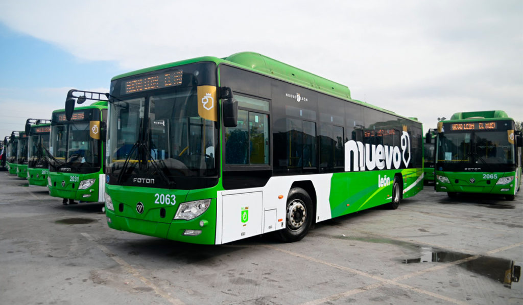 Nuevo León recibe 142 autobuses FOTON del pedido de 400