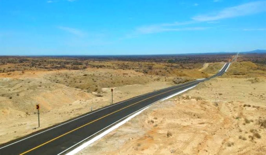 BCS arranca la rehabilitación de 1,406 km de la red carretera federal