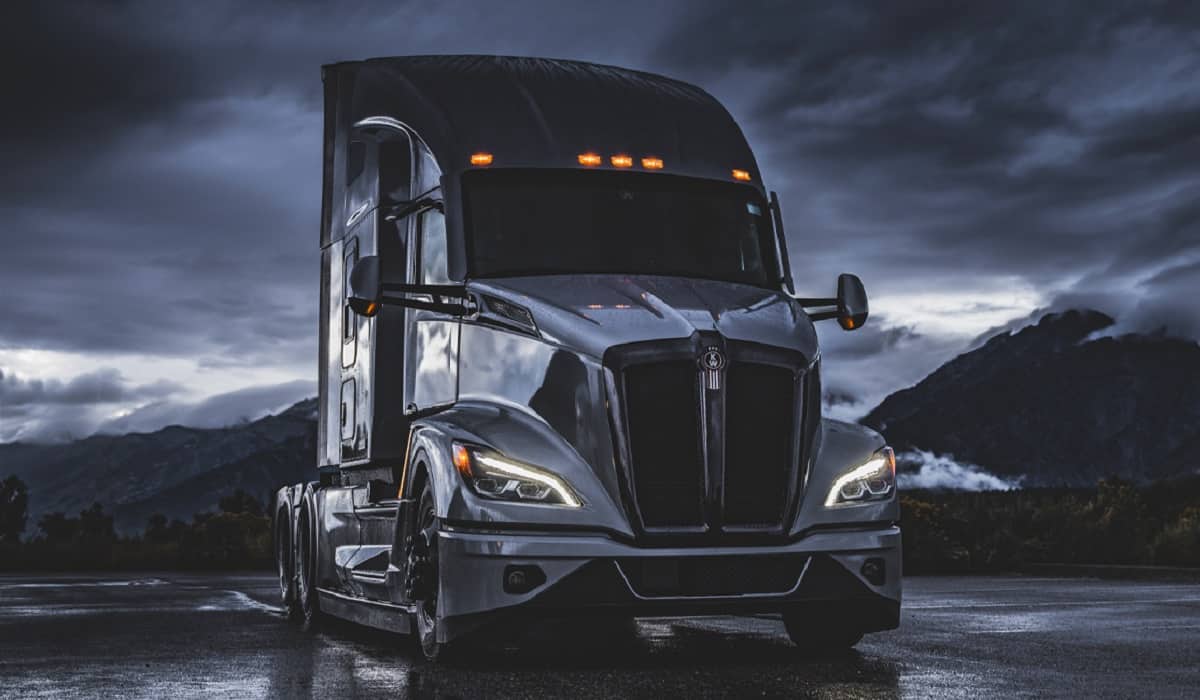 Kenworth presenta en EU el T680 Signature Edition por la celebración