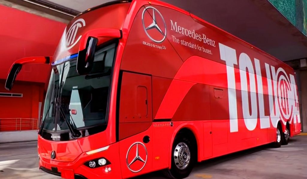 Mercedes-Benz-Autobuses-Diablos-Rojos