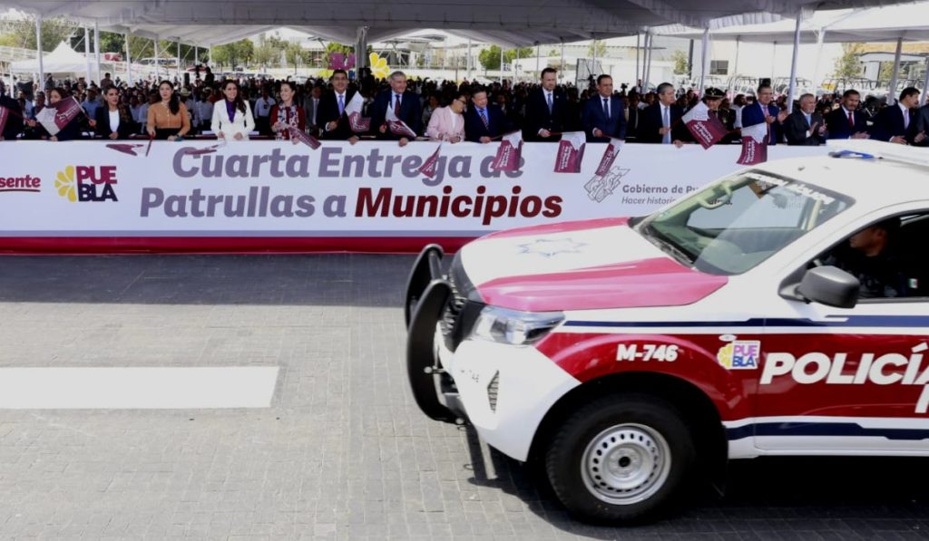 Puebla equipa a la policía municipal con 500 patrullas