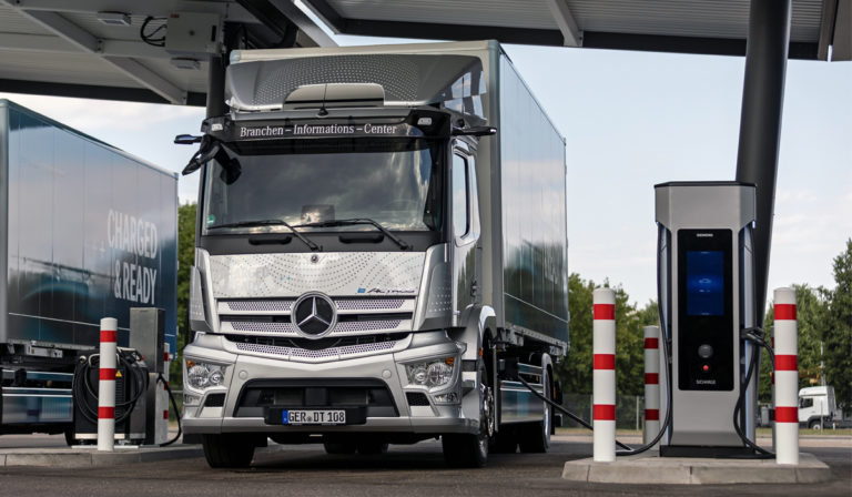 Venta de camiones eléctricos crece 32% en Europa