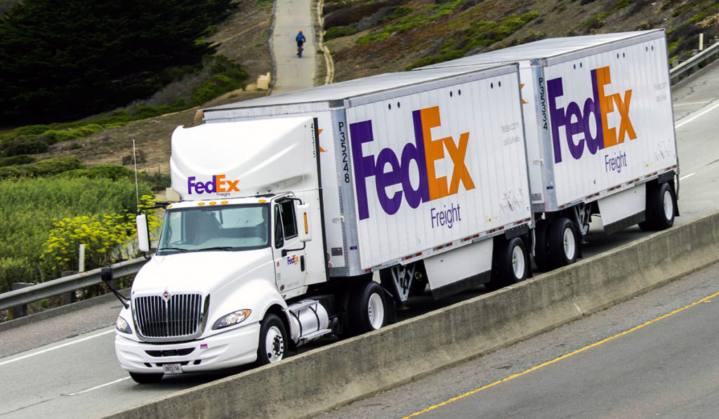 FedEx consolida sus empresas operativas; reestructura reducirá costos en 4,000 mdd