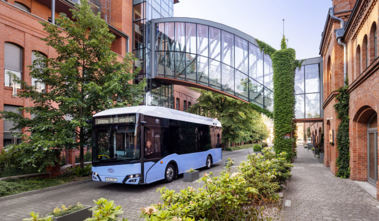 Solaris-Urbino-9-LE