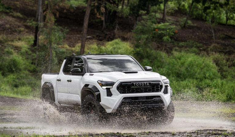 Toyota-Guanajuato-Tacoma-hibrida