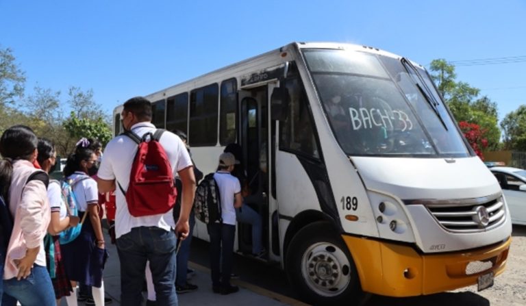 Reducen 64% colisiones en entornos escolares de Colima