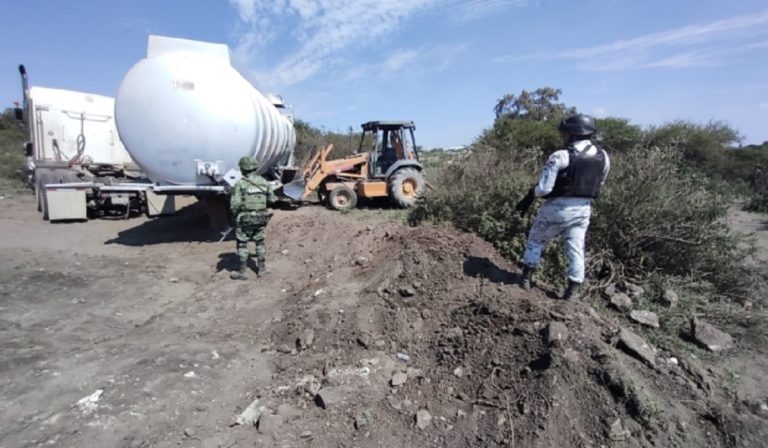 Recuperan dos tractocamiones y huachicol en Hidalgo