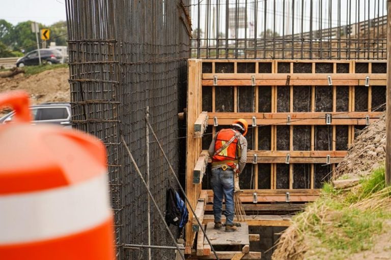 Avanzan obras del Nodo Sauzal, sacará al transporte de carga del centro de Ensenada