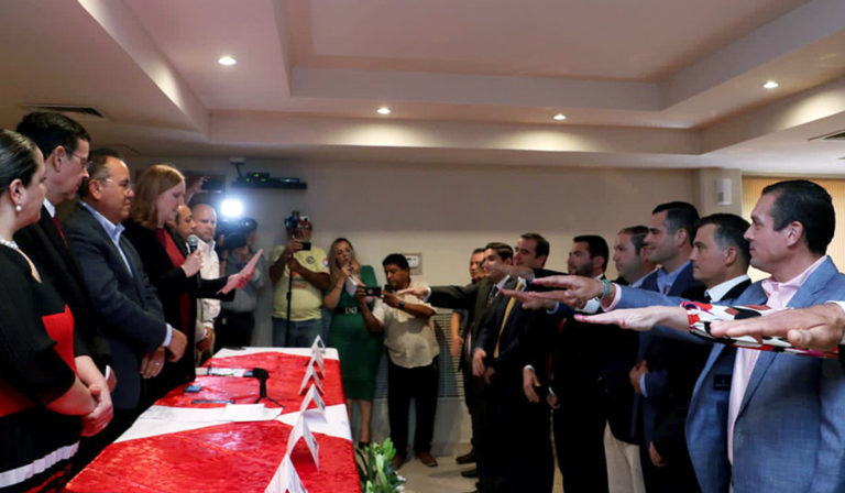 Canacar Nuevo Laredo toma protesta
