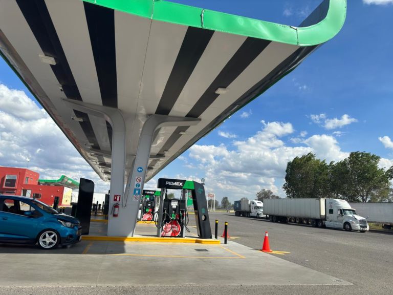 Hacienda eleva el estímulo fiscal a la gasolina verde y diésel