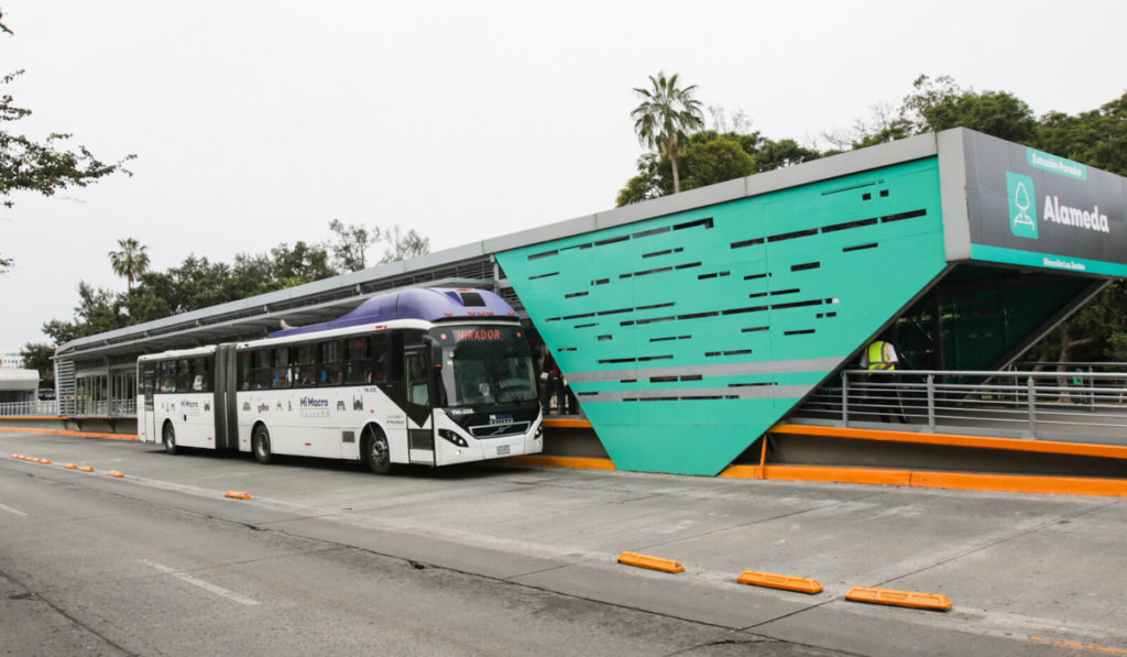 Jalisco-MiMacro-Calzada-nuevos-autobuses