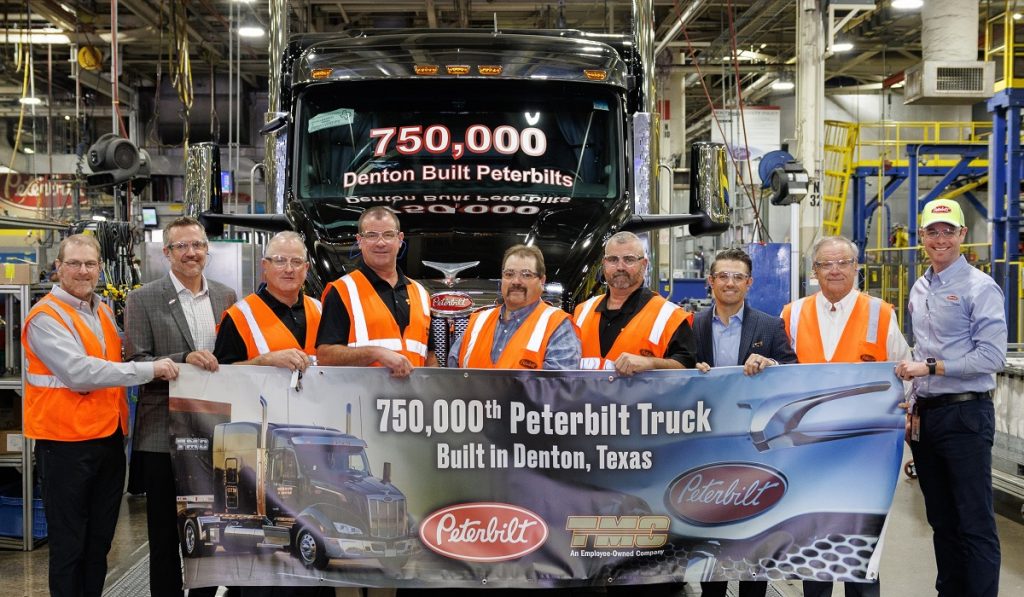 Peterbilt-camion-750000